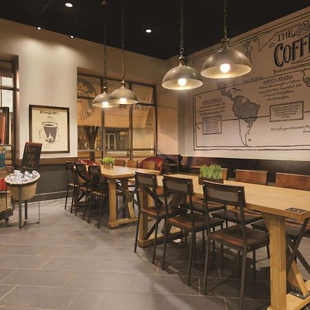 Embassy Suites By Hilton Atlanta At Centennial Olympic Park Екстер'єр фото