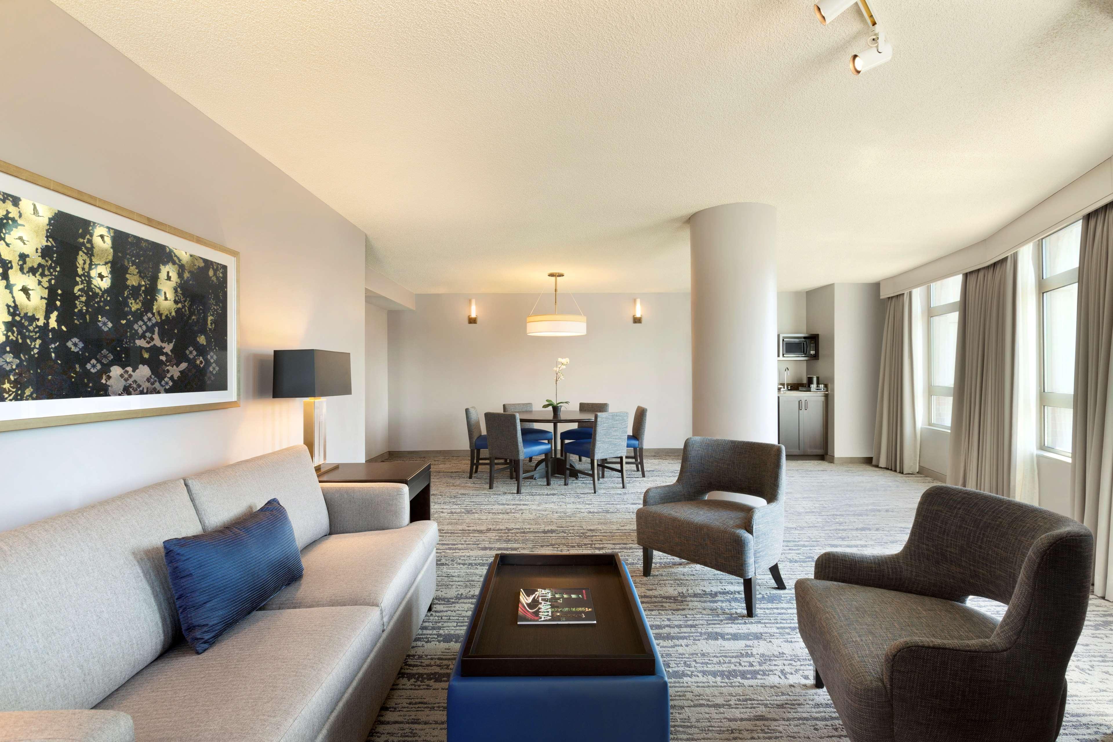 Embassy Suites By Hilton Atlanta At Centennial Olympic Park Екстер'єр фото
