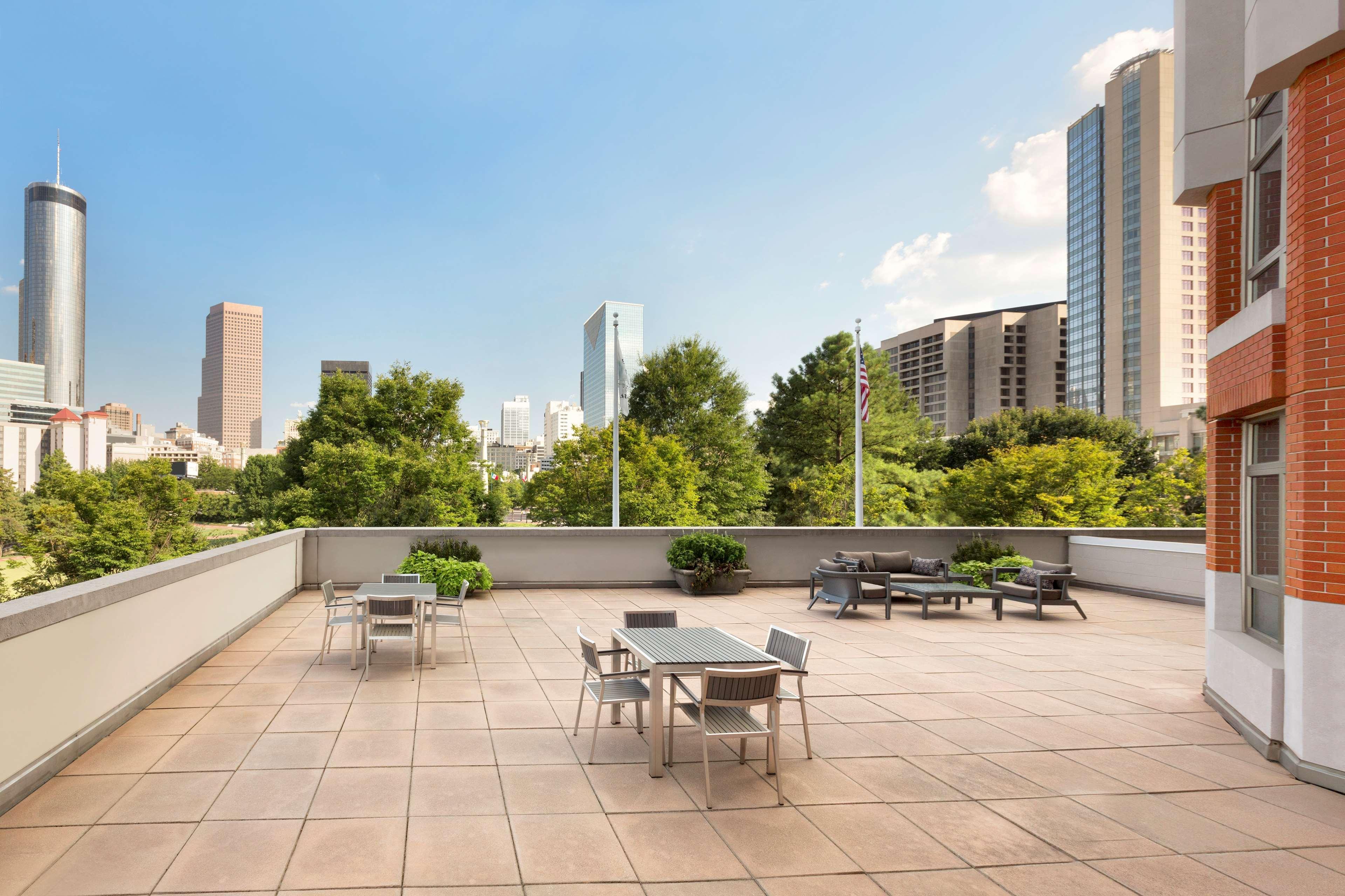 Embassy Suites By Hilton Atlanta At Centennial Olympic Park Екстер'єр фото