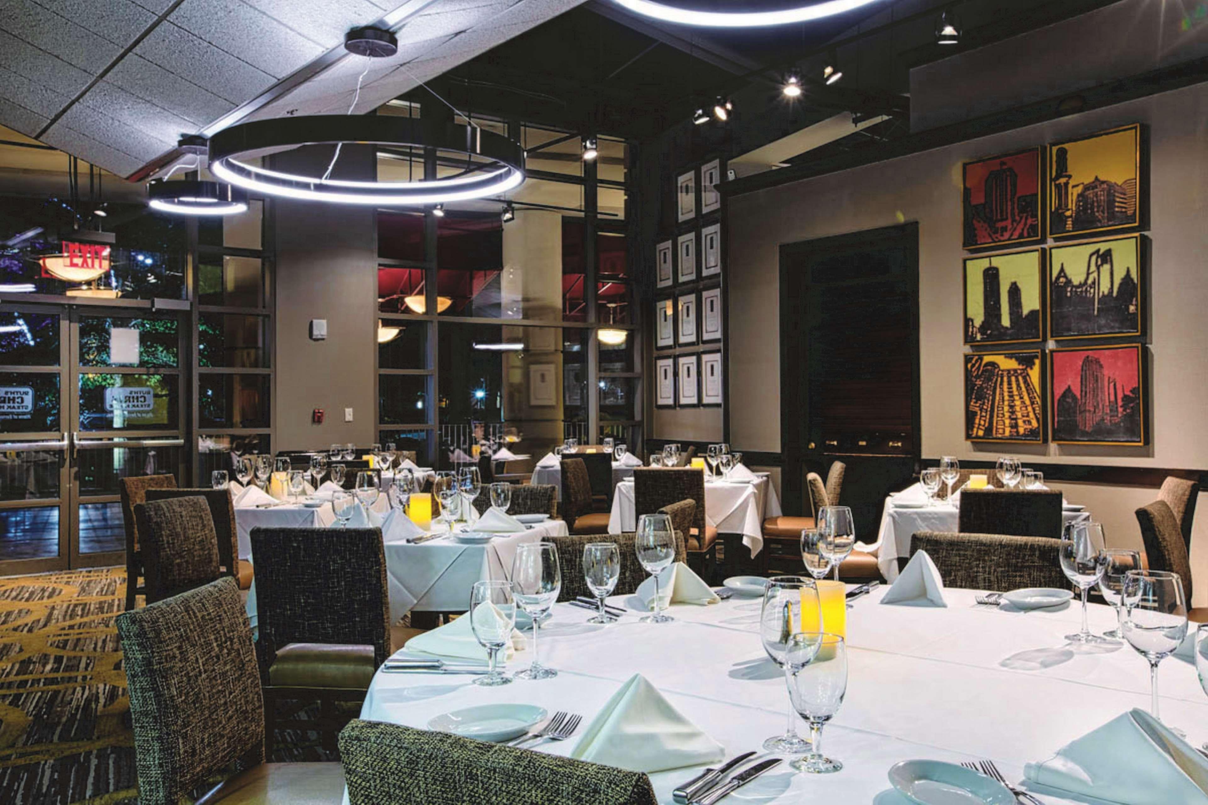 Embassy Suites By Hilton Atlanta At Centennial Olympic Park Екстер'єр фото