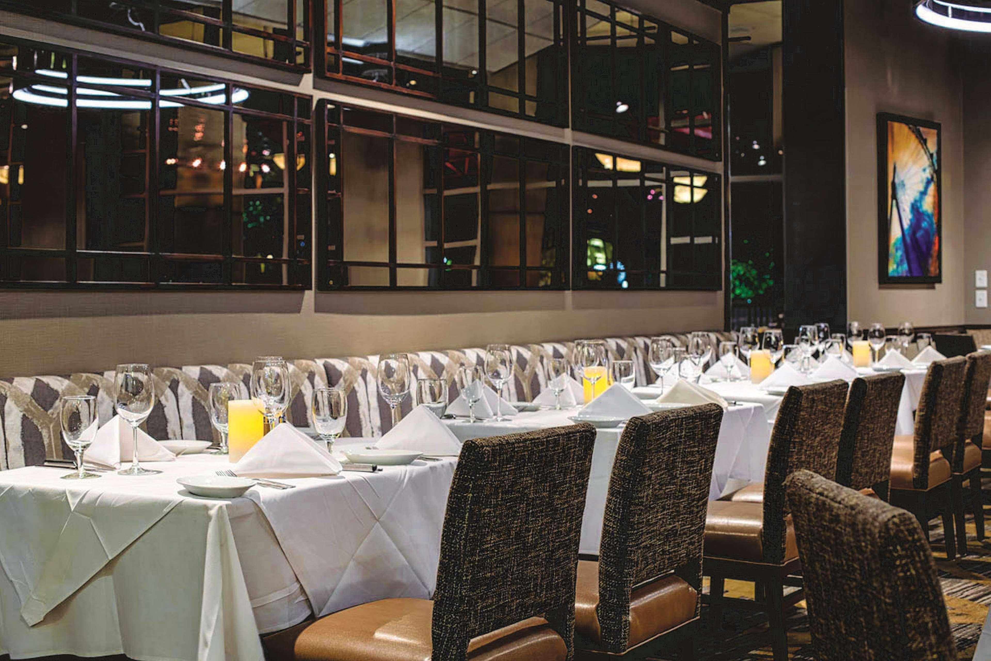 Embassy Suites By Hilton Atlanta At Centennial Olympic Park Екстер'єр фото