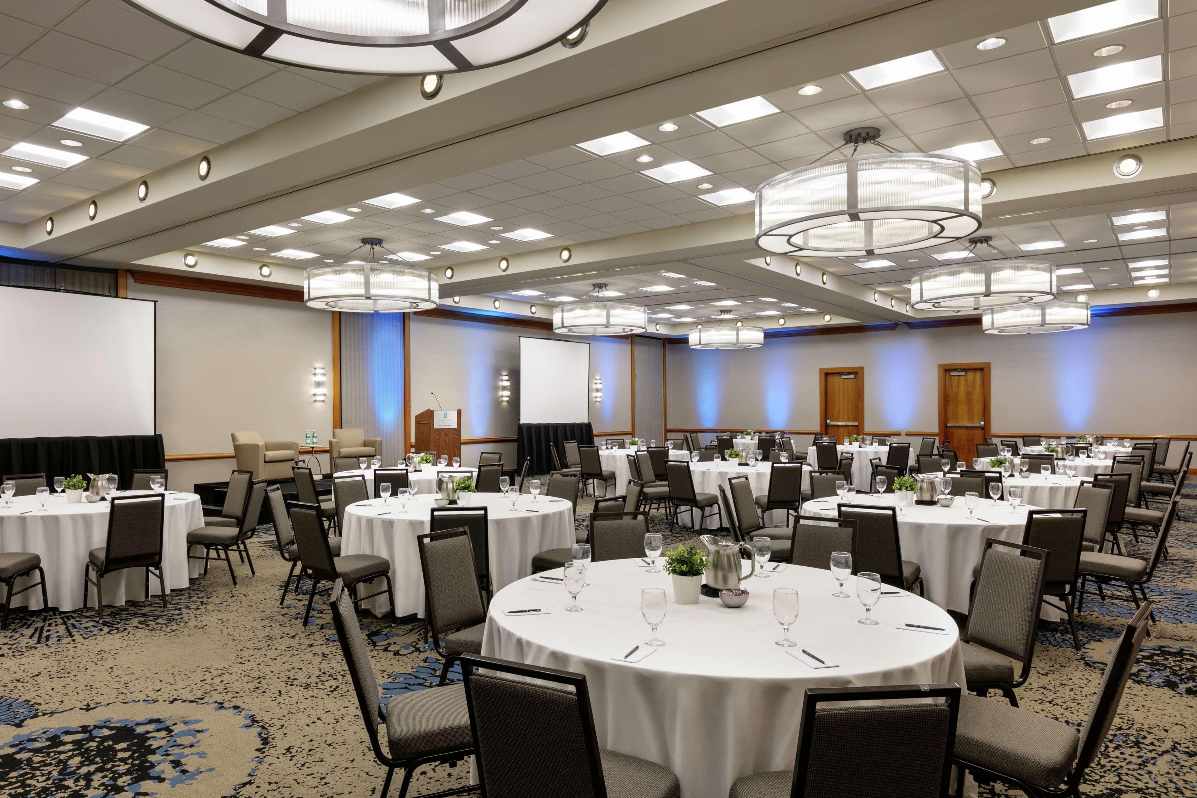 Embassy Suites By Hilton Atlanta At Centennial Olympic Park Екстер'єр фото