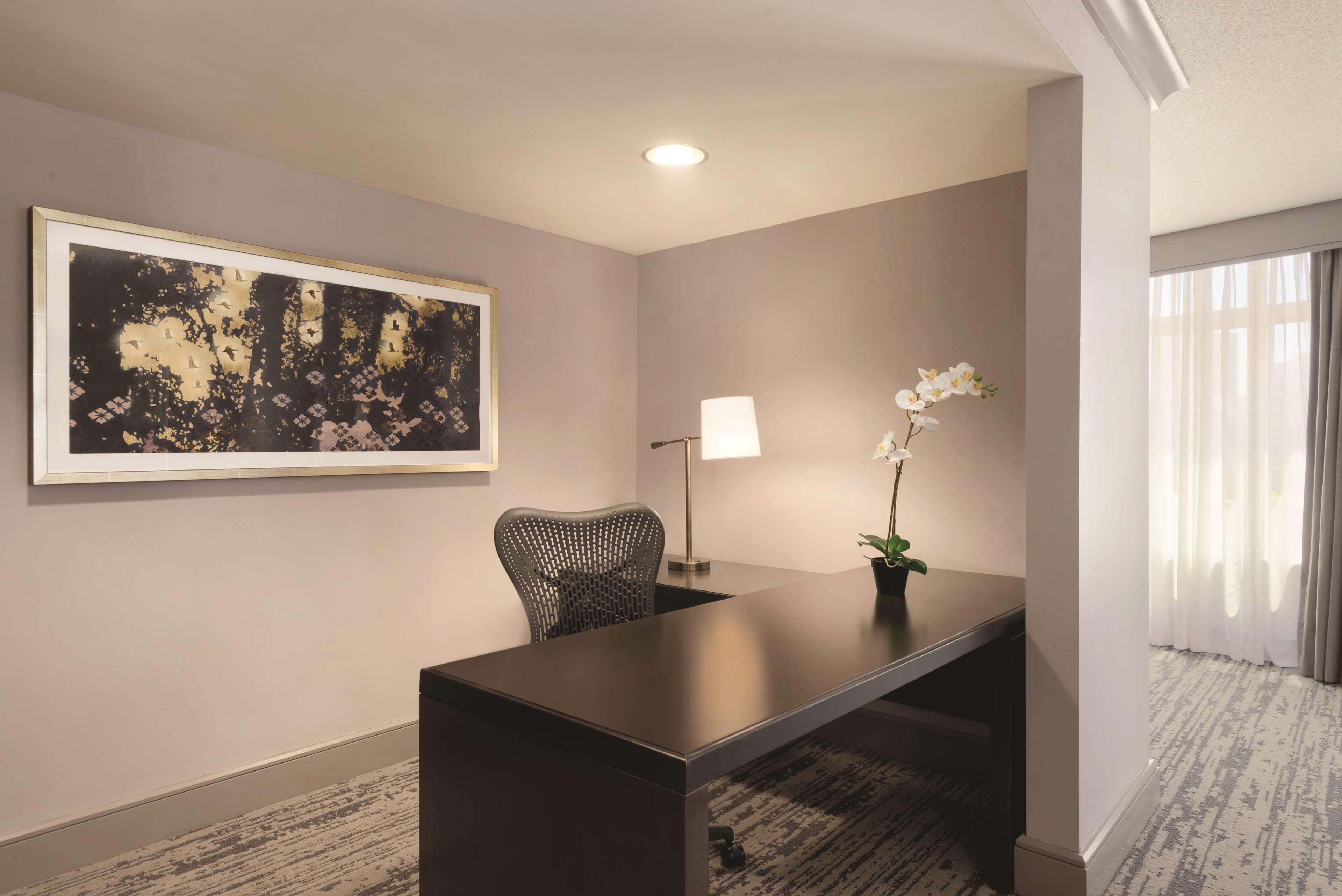 Embassy Suites By Hilton Atlanta At Centennial Olympic Park Екстер'єр фото