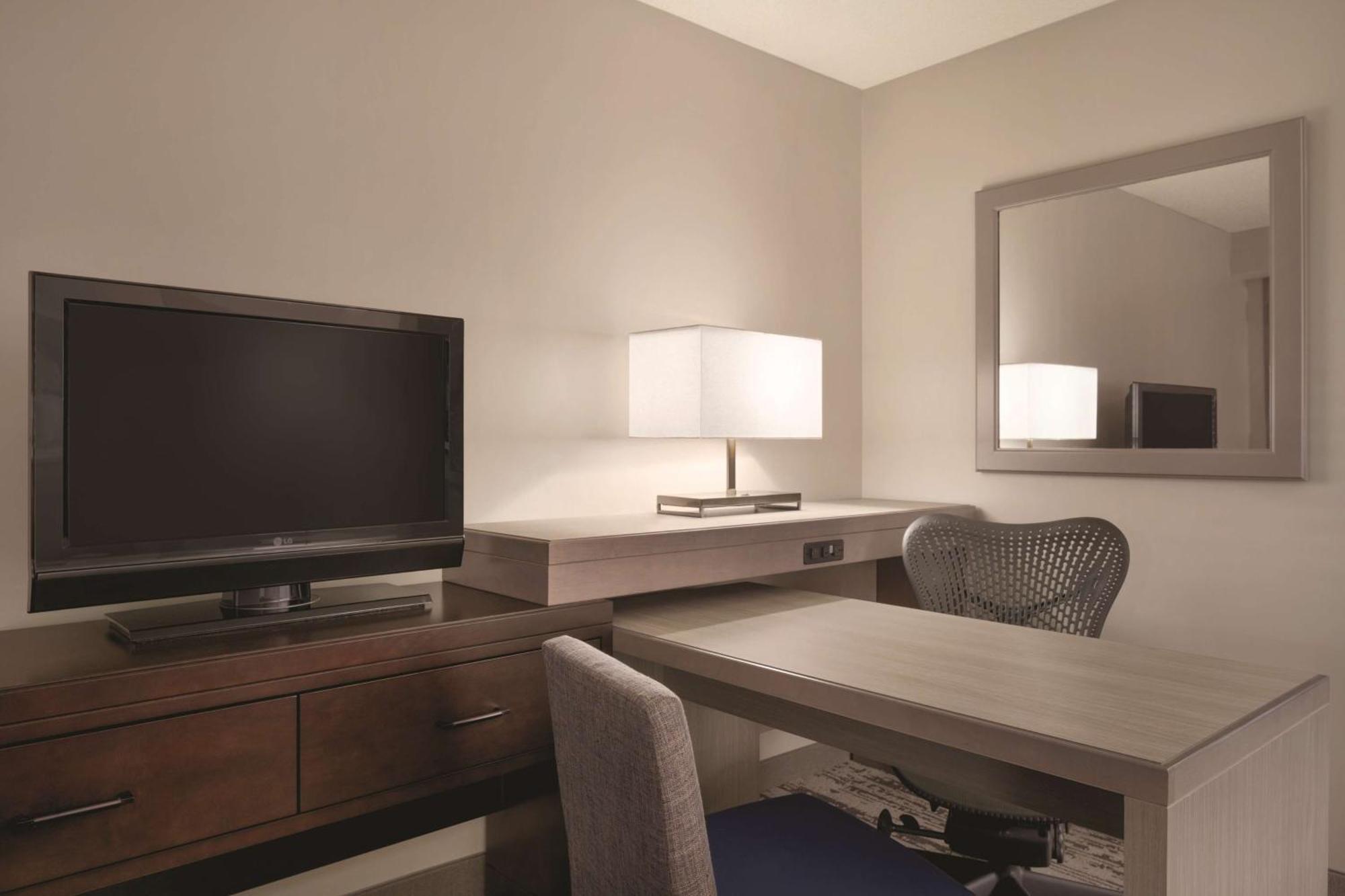 Embassy Suites By Hilton Atlanta At Centennial Olympic Park Екстер'єр фото